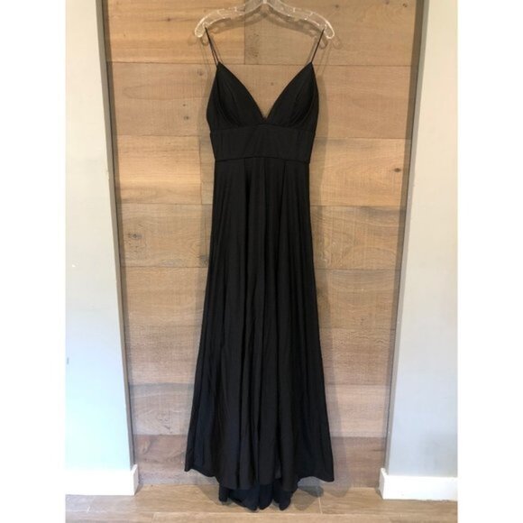 NWOT IEENA FOR MAC DUGGAL Halter slit black Gown dress Size 4 - Picture 3 of 8